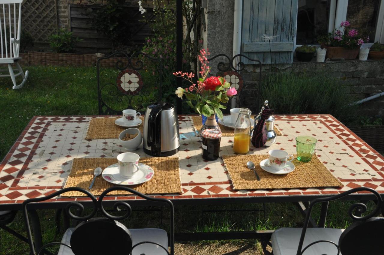 Bed and Breakfast La Pie Grieche Coucy Exterior foto